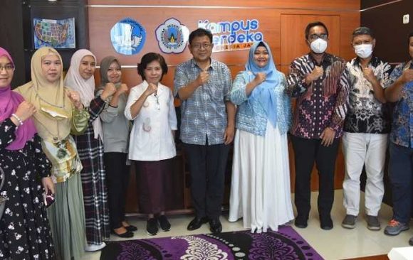 Professor Sakakibara’s visit to Gorontalo strengthens collaboration between RIHN and UNG